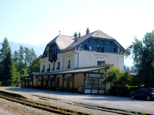 bled-jezero-train-station