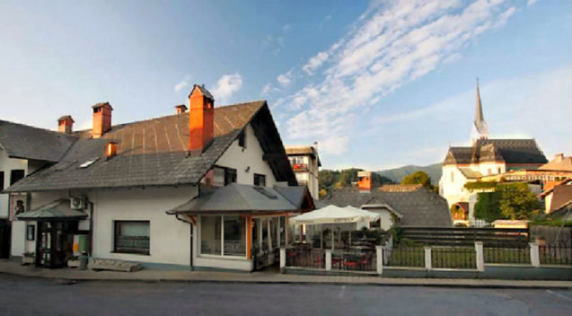 Exterior of Zima Sweets in Bled