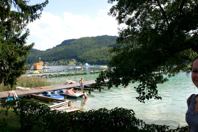 Lake Klopeiner See attracts water sports lovers, swimmers and sun worshipers, Carinthia, Austria