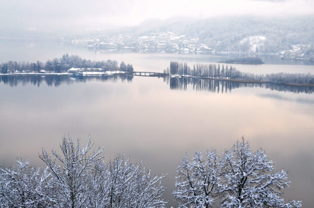 lake-woerthersee-winter-carinthia