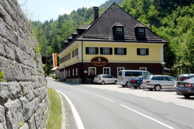 Guesthouse Deutscher Peter on the Austrian side of the Loiblpass road