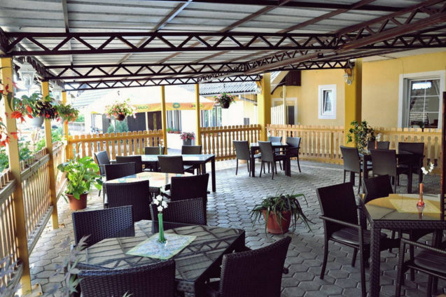 Outside terrace at Restaurant Osvald in Zirovnica