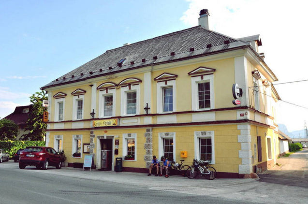 Exterior of Restaurant Osvald in Zirovnica