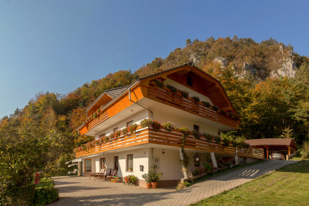 Exterior of Apartments Fine Stay in autumn