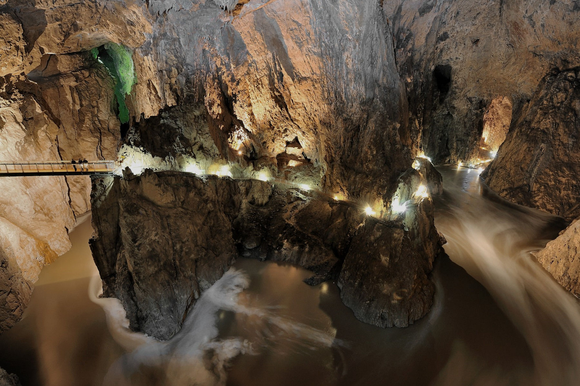 Cave v. Шкоцянская пещера Словения. Словения. Шкоцьянские пещеры. Пещеры Словении Шкотьянская. Шкоцьянские пещеры ЮНЕСКО.