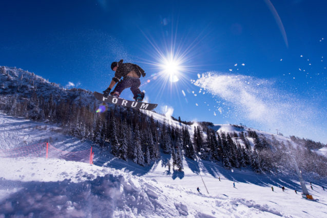A snowboarder doing tricks at Snow Park Krvavec at Krvavec Ski Resort