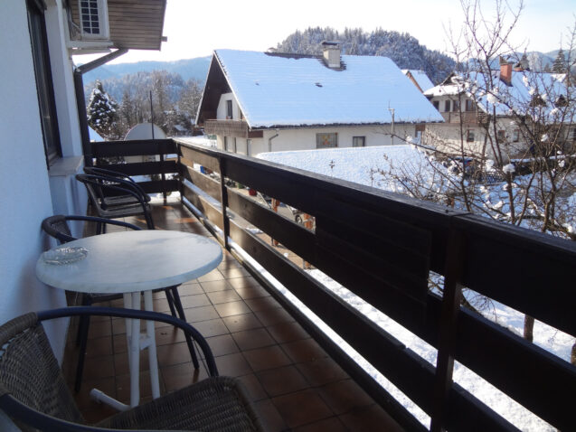 View from the balcony at accommodation Apartments Fine Stay Bled in winter
