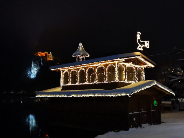 Lake Bled and its medieval castle in the Christmas season